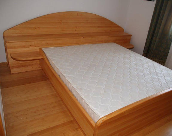 Izdelava masivnega pohištva